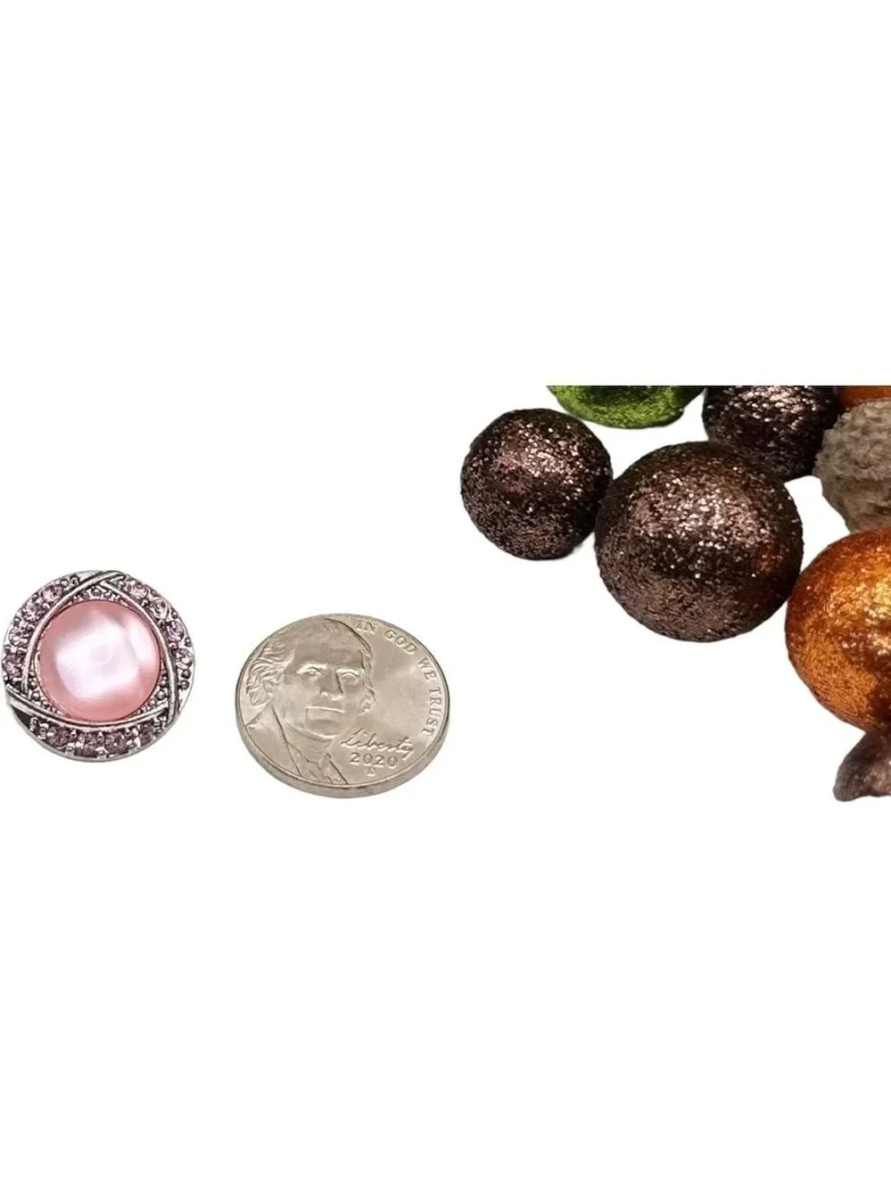 Ginger Snap #23 - “Pearly Pink Round Snap W/ Pink Stones” For 18mm Snap Jewelry